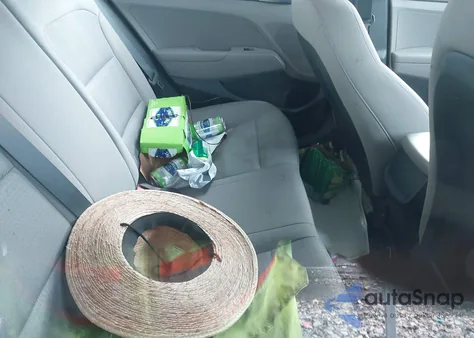 2018 Hyundai Elantra Se из США, поврежденный, VIN KMHD74LF1JU442618